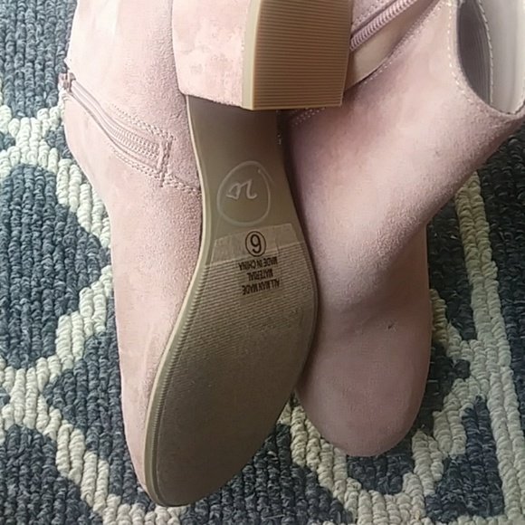 Suede ankle booties size6 - Picture 4 of 5